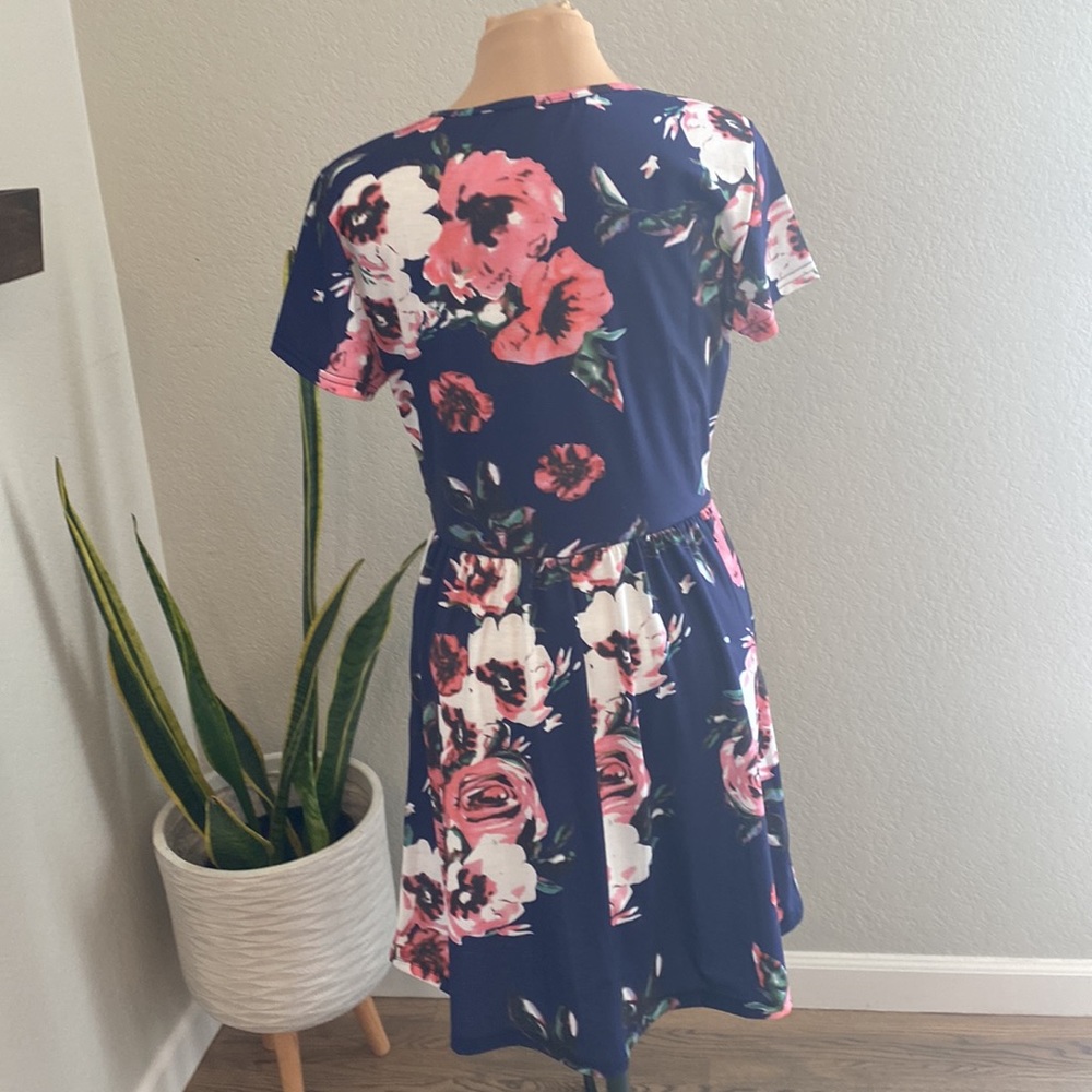 Ouges Navy Floral Dress Size Large - image 6